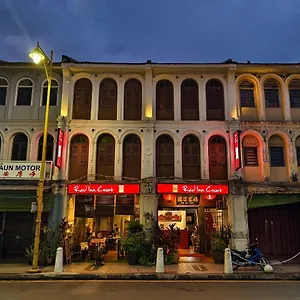 Red Court Hostel George Town